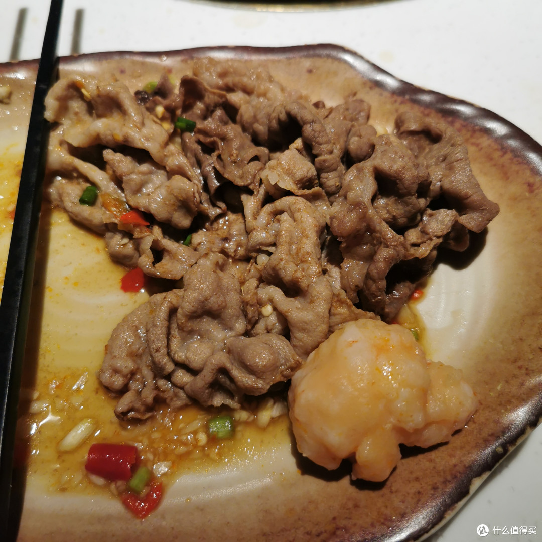 寿喜锅和牛肉片加上生鸡蛋yyds！