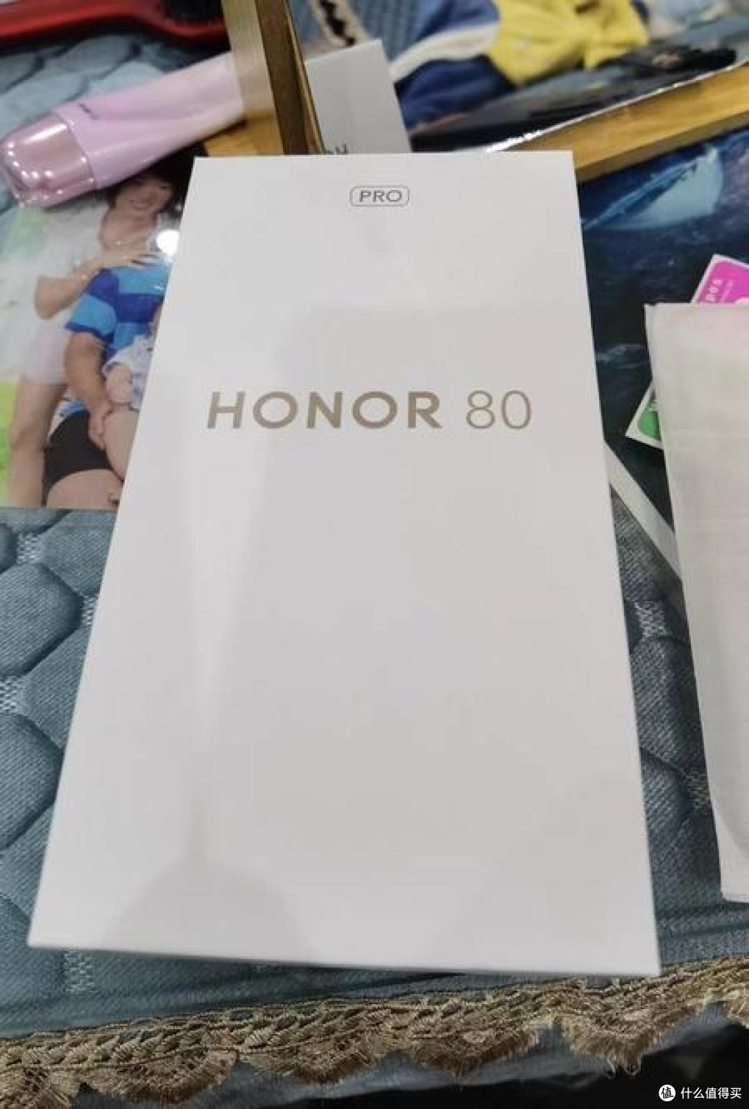 荣耀80,铝合金中框,1.6亿像素大底主摄