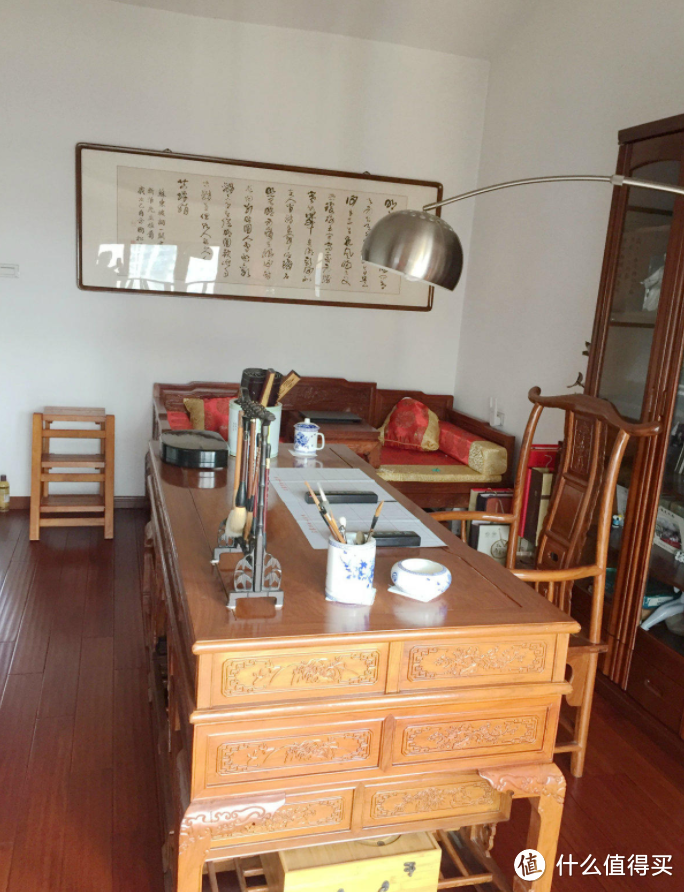 这套中式顶楼大跃层太美了,装修古典大气,二楼的大露台令人神往