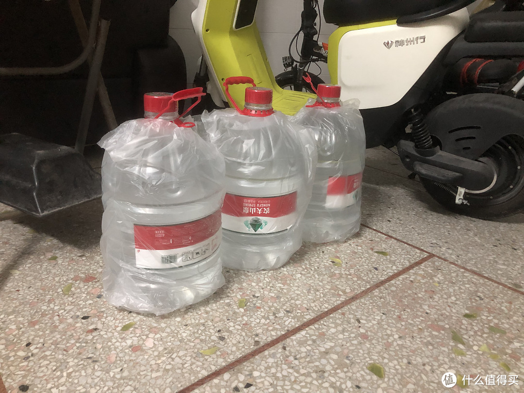 农夫山泉涨价?快来送水到府app!7块钱/桶的12L大包装水购买攻略!!