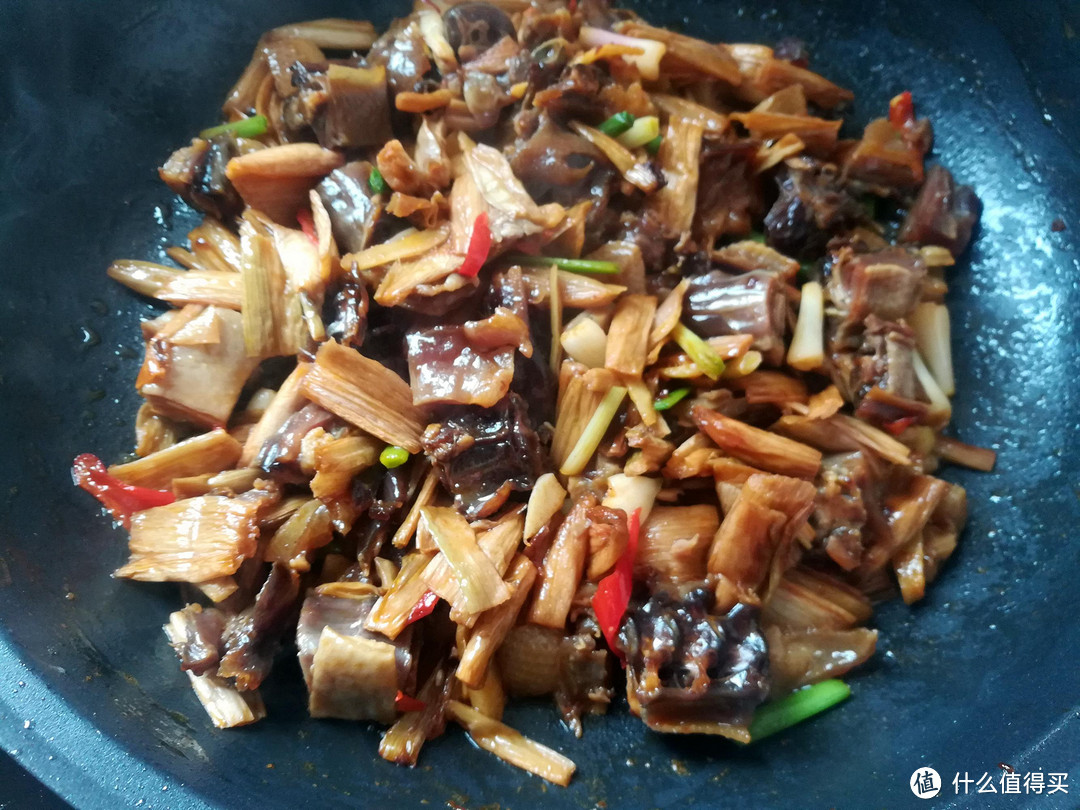 腊肉腊肠板鸭不懂怎么吃？分享4种做法，厨房小白也能做出家乡味   