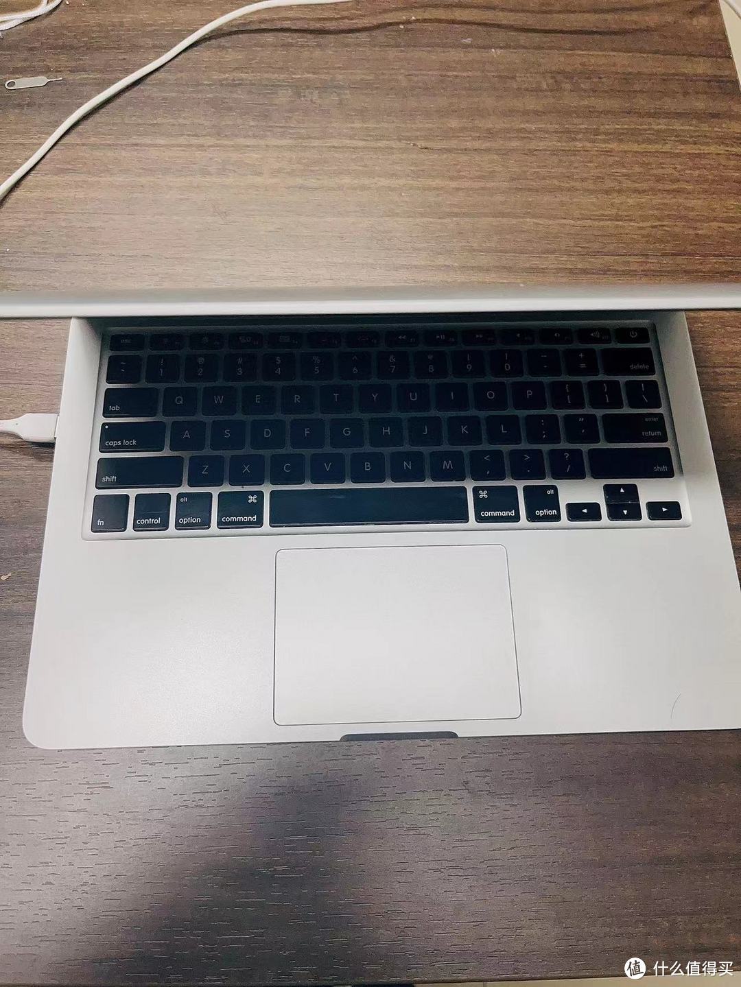 给学设计，计算机的新生推荐一款开学必备的笔记本电脑-Apple MacBook air