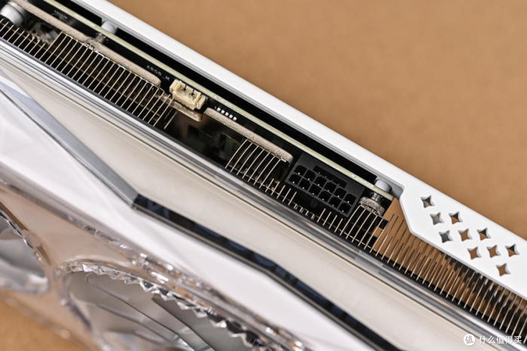 紧凑ATX中塔——华擎 Z790 LiveMixer+几何未来M4 亚瑟王装机展示