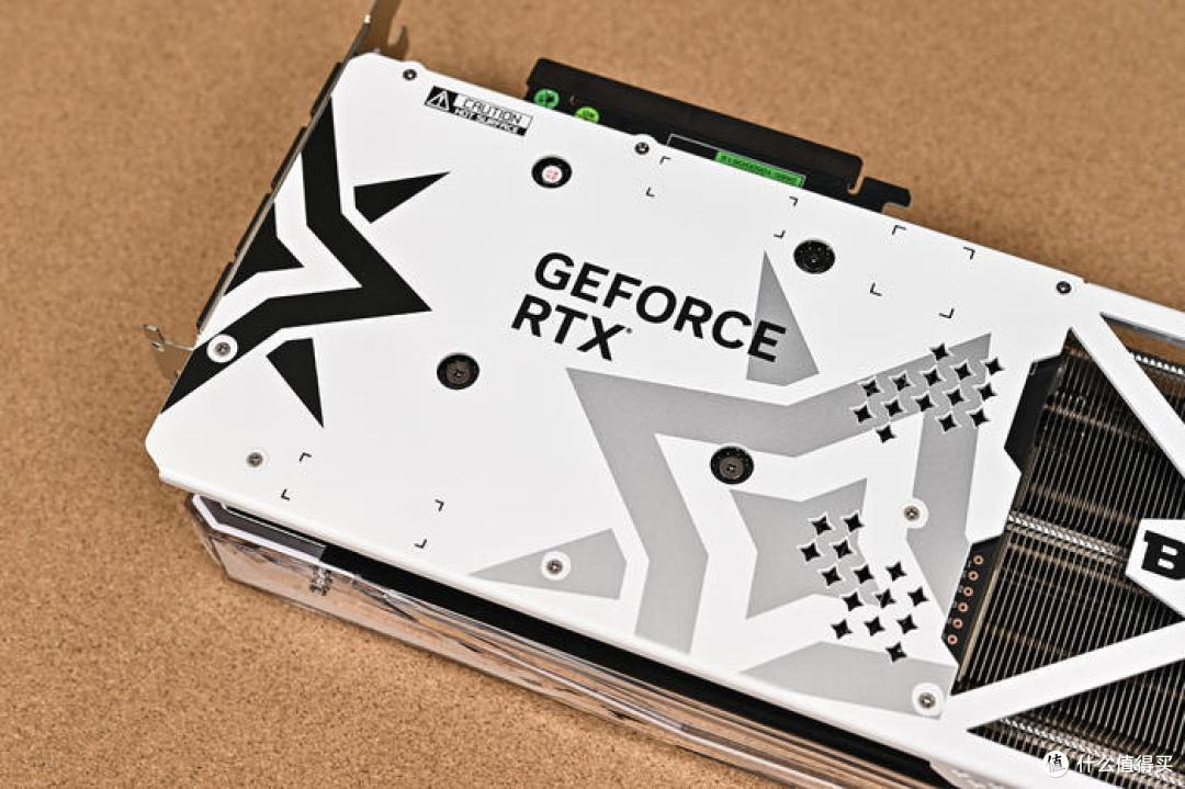 紧凑ATX中塔——华擎 Z790 LiveMixer+几何未来M4 亚瑟王装机展示