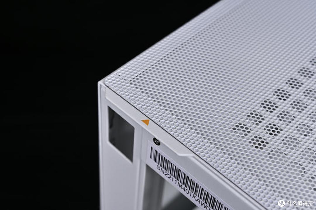 紧凑ATX中塔——华擎 Z790 LiveMixer+几何未来M4 亚瑟王装机展示