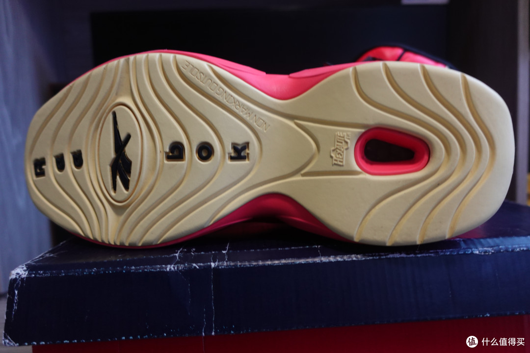眼前一亮 reebok question hot ones联名 开箱_篮球鞋_什么值得买