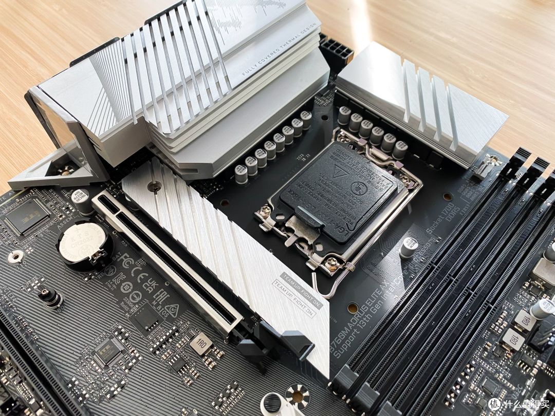 内存价格雪崩，哪家DDR5主板好？技嘉 B760M AORUS ELITE AX主板实测