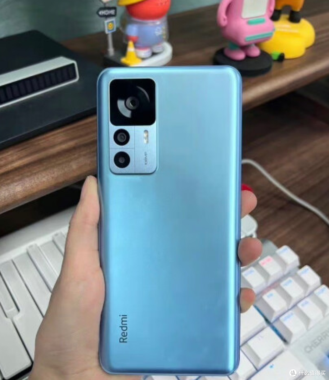 红米K50 Ultra和红米K60，价格相差不大，选哪个？