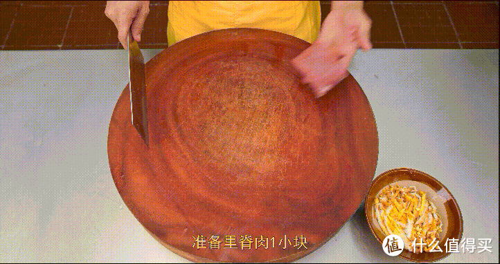 厨师长教你:用泡面做“鸡蛋肉丝炒面”,干香美味,方便简单