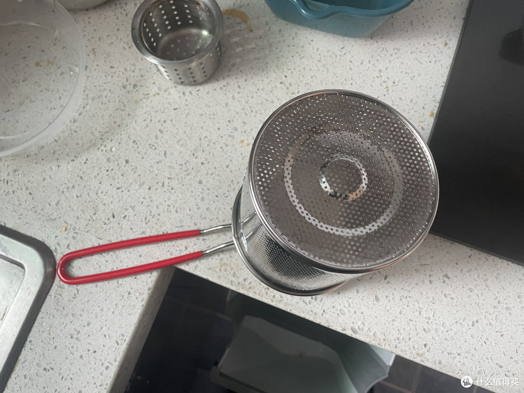 本想炸鸡翅,结果炸了水管,最后反而评测了松下的洗碗机