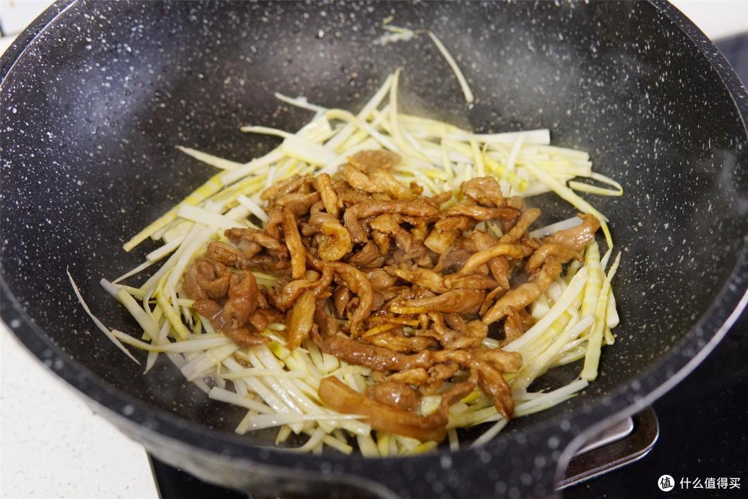 立春后,建议中老年人:少吃萝卜白菜,多吃“春4鲜”,顺利入春