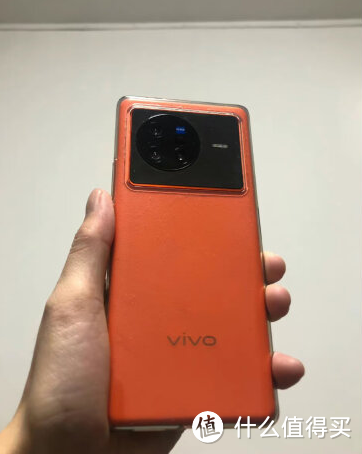 vivo X80，从高端机沦为了普通的旗舰机，价格亲民