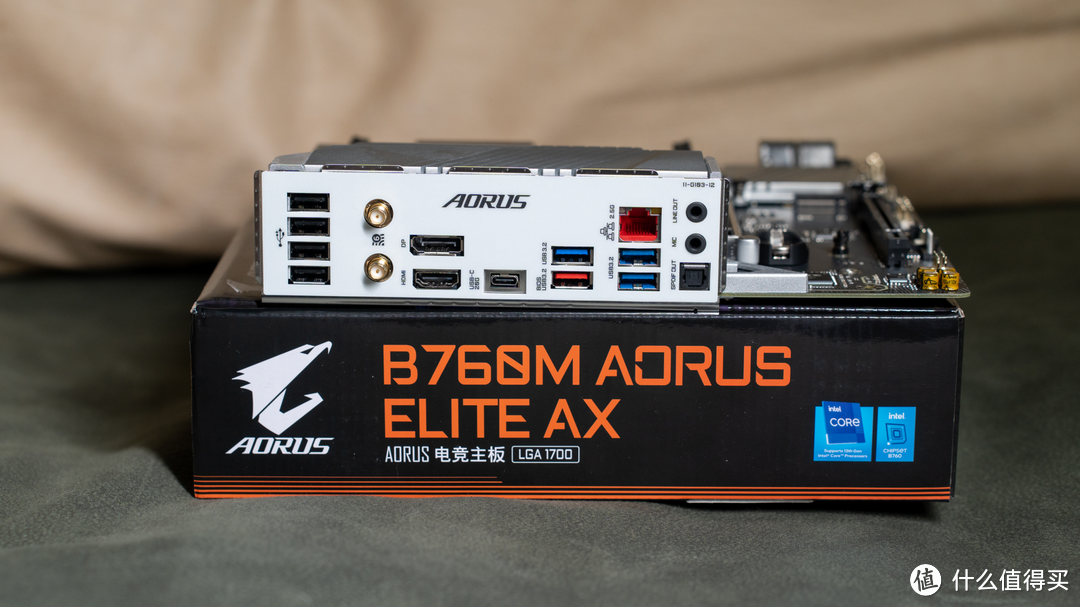 黑科技加持，小雕起飞，技嘉B760M AORUS ELITE AX WIFI测评