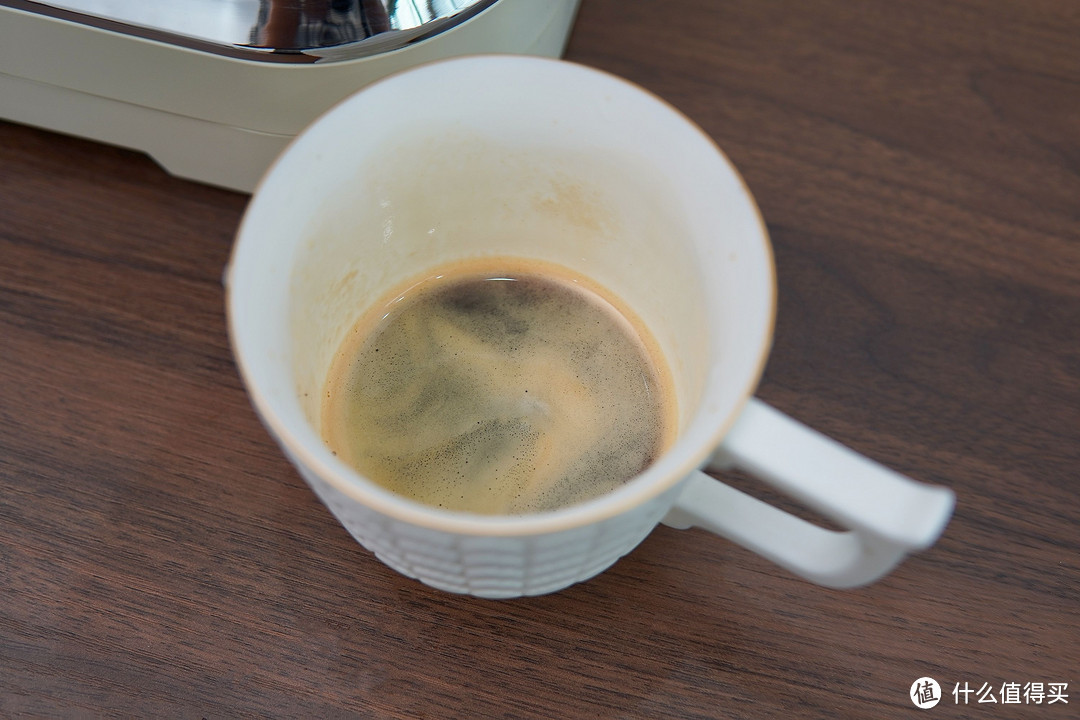 上手简单，在家即可实现个性化口味——宜盾普意式半自动咖啡机
