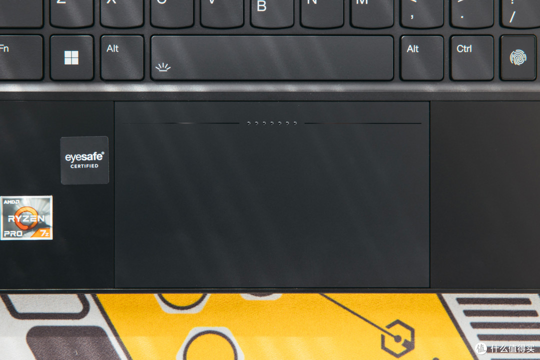 ​30周年Z时代之作，AMD定制锐龙加持，ThinkPad Z13解读