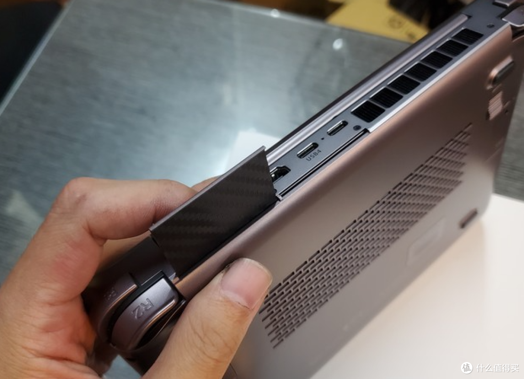 小型轻薄笔记本-GPD win max2