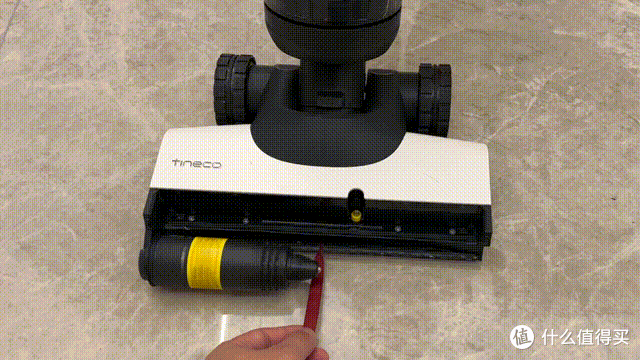 还在纠结吸尘器还是扫地机?现在都用有恒压活水清洁系统的洗地机