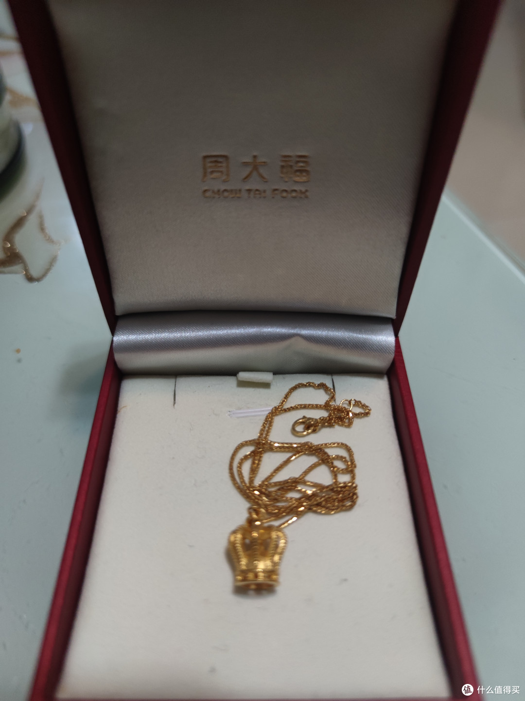 皇冠加冕,总有那么一个人,就是你的全世界!情人节献上礼物!