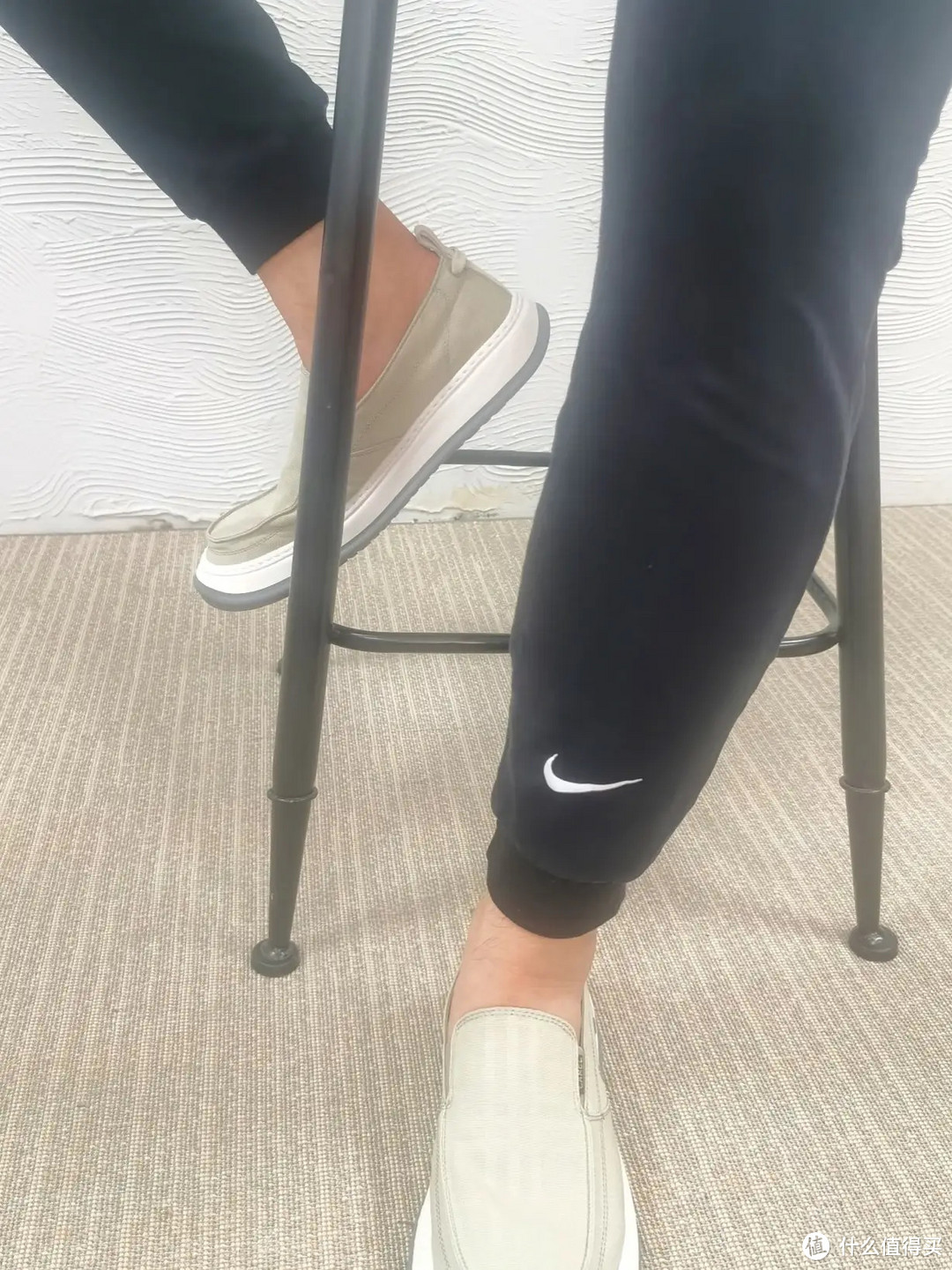 骆驼一脚蹬布鞋,鞋柜里少不了的休闲鞋品