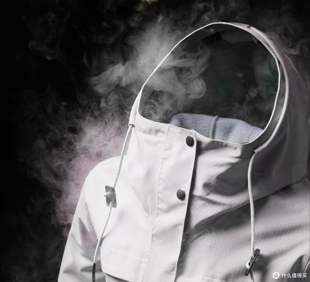 趁着雪花还没有融化，一起去滑雪吧