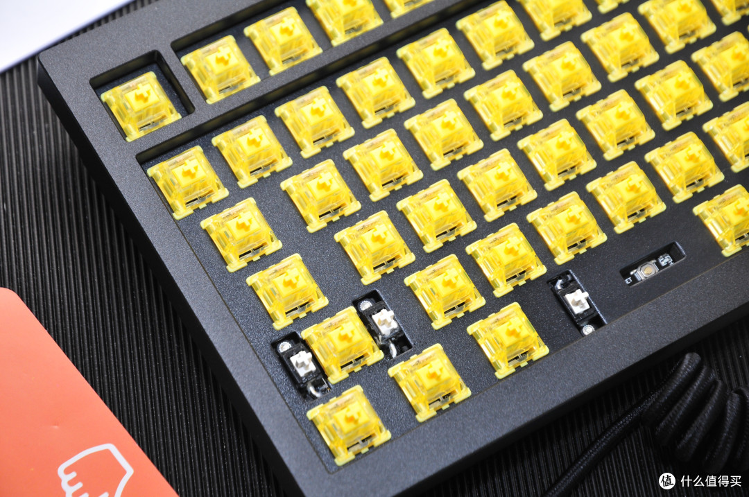 年轻人的第一款客制化键盘：Keychron Q1 入手体验分享