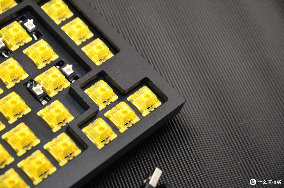 年轻人的第一款客制化键盘：Keychron Q1 入手体验分享