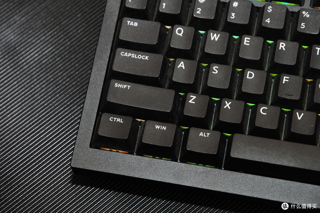年轻人的第一款客制化键盘：Keychron Q1 入手体验分享