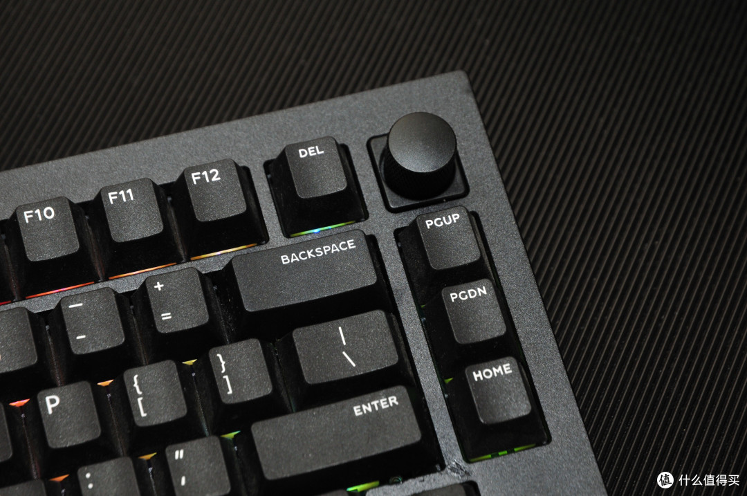 年轻人的第一款客制化键盘：Keychron Q1 入手体验分享