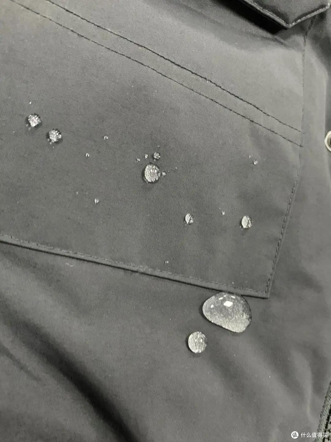 寒冬来袭，高品质君羽户外鹅绒羽绒服，滑雪穿正合适！