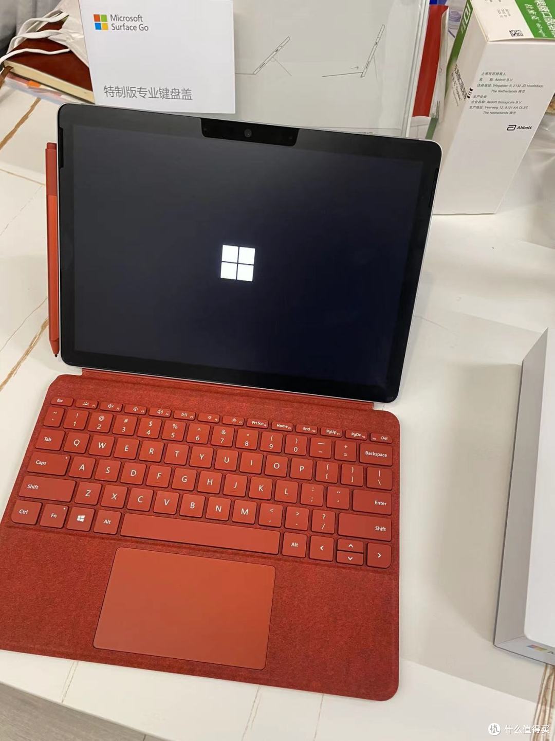 给LP大人的礼物—1900元购入全套带原装键盘和触控笔的8+128G Surface Go 2,我称之为性价比最高的轻办公