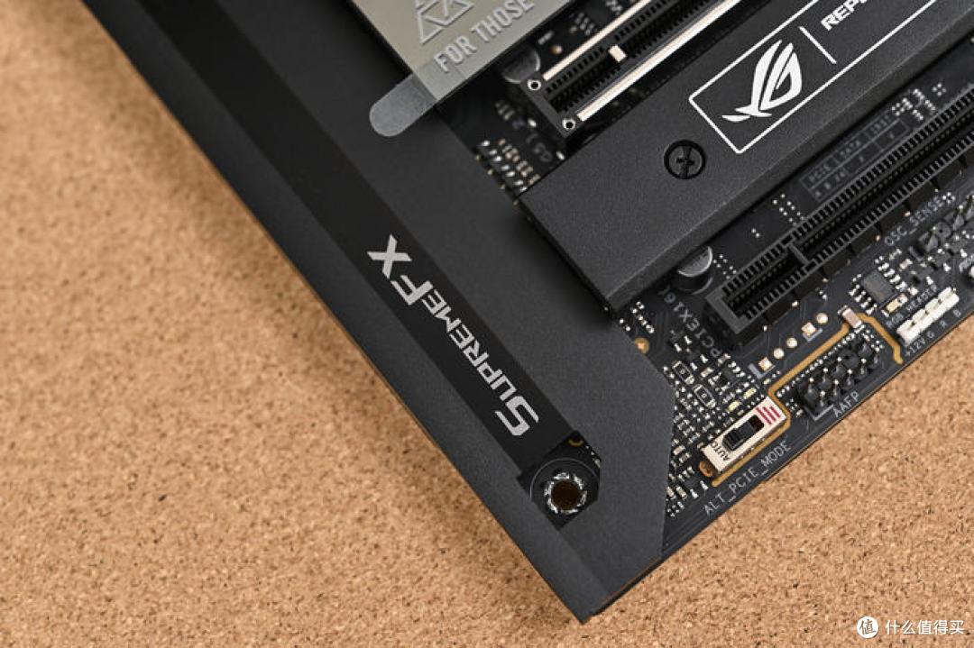 自然美感&极简设计——ROG Z790 HERO+分形工艺 North 装机展示
