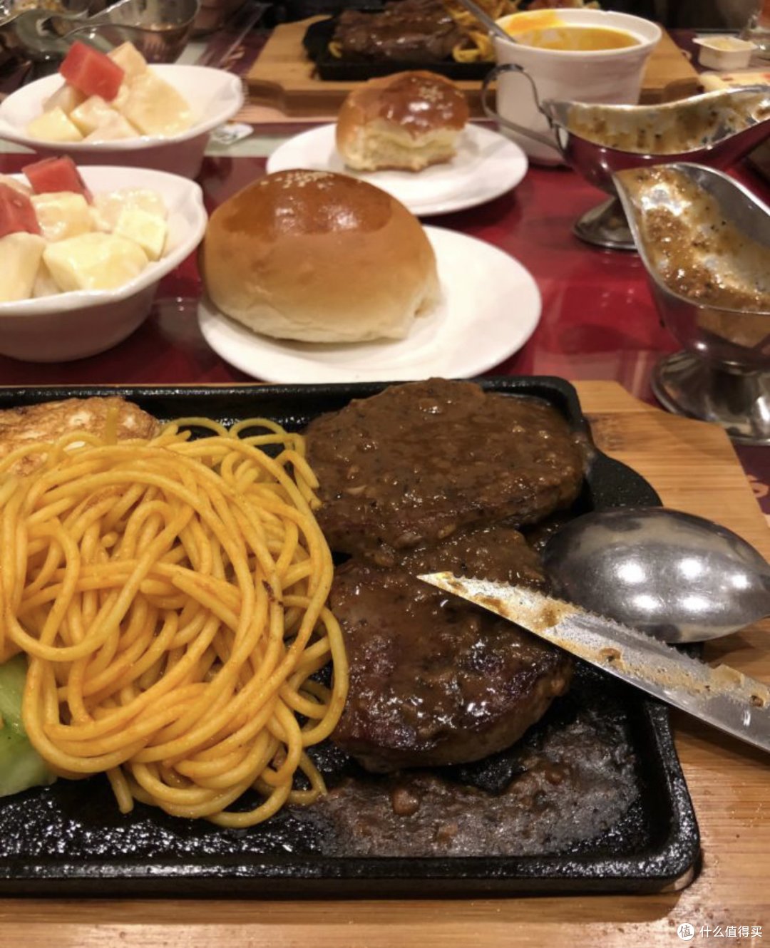 情人节西餐厅 里一定会爆满吧?