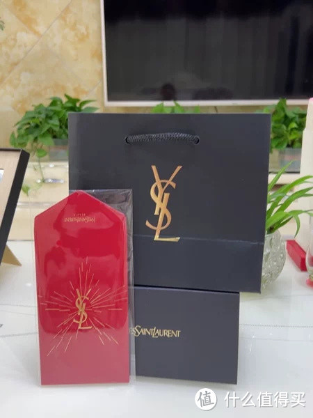 送女朋友YSL情人节礼物-YVES SAINT LAURENT 圣罗兰 YSL圣罗兰粉垫