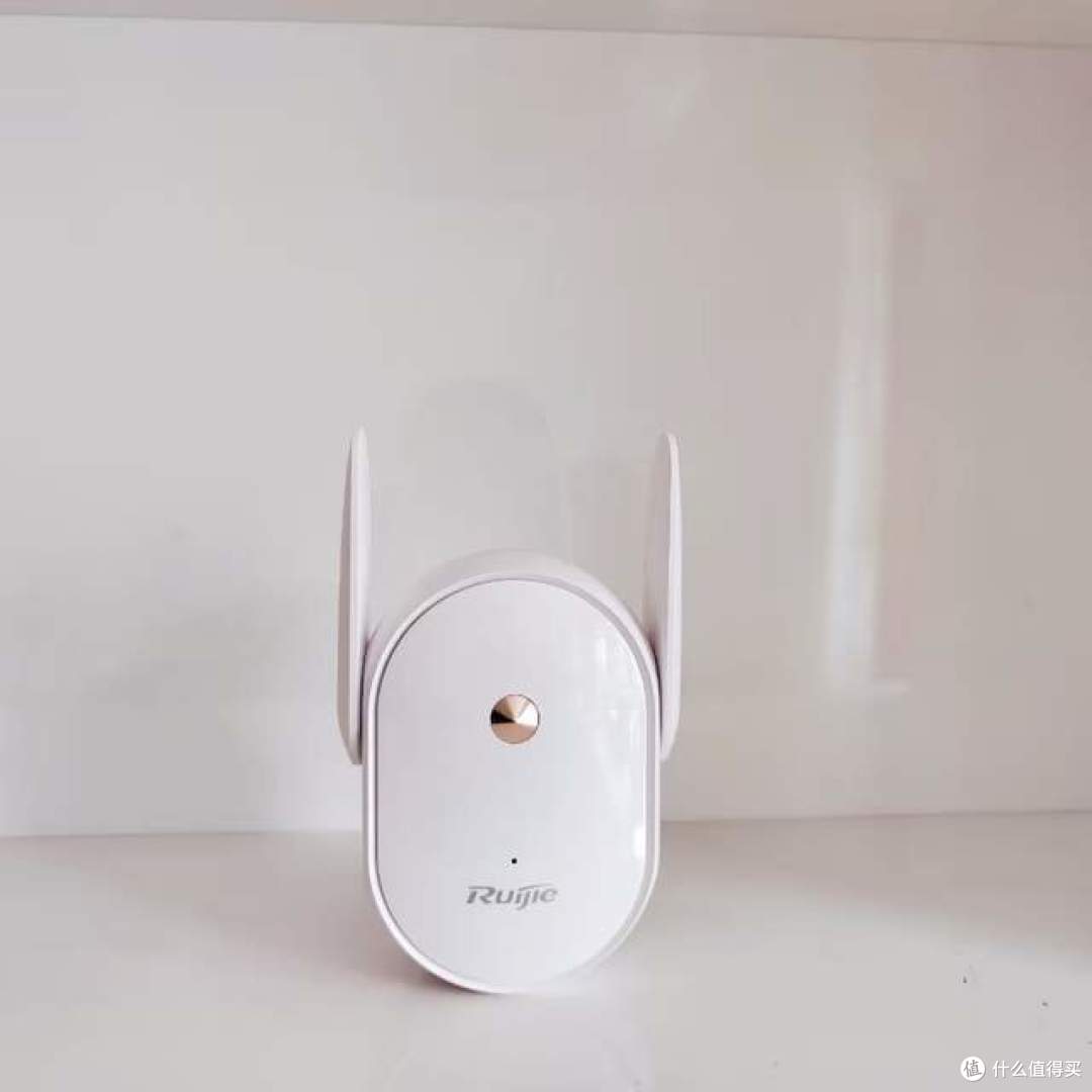 大户型路由器首选就是它!锐捷蜂鸟路由器套装带来强劲信号