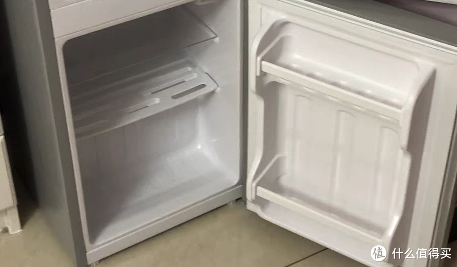 一个冰箱不够用，那就再来一个小的吧