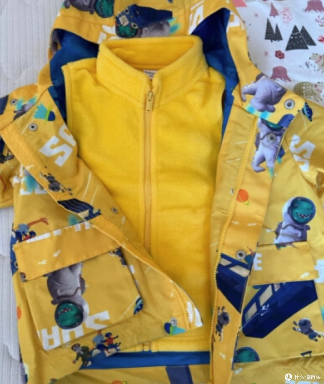巴拉巴拉的衣服肉眼可见的好看
