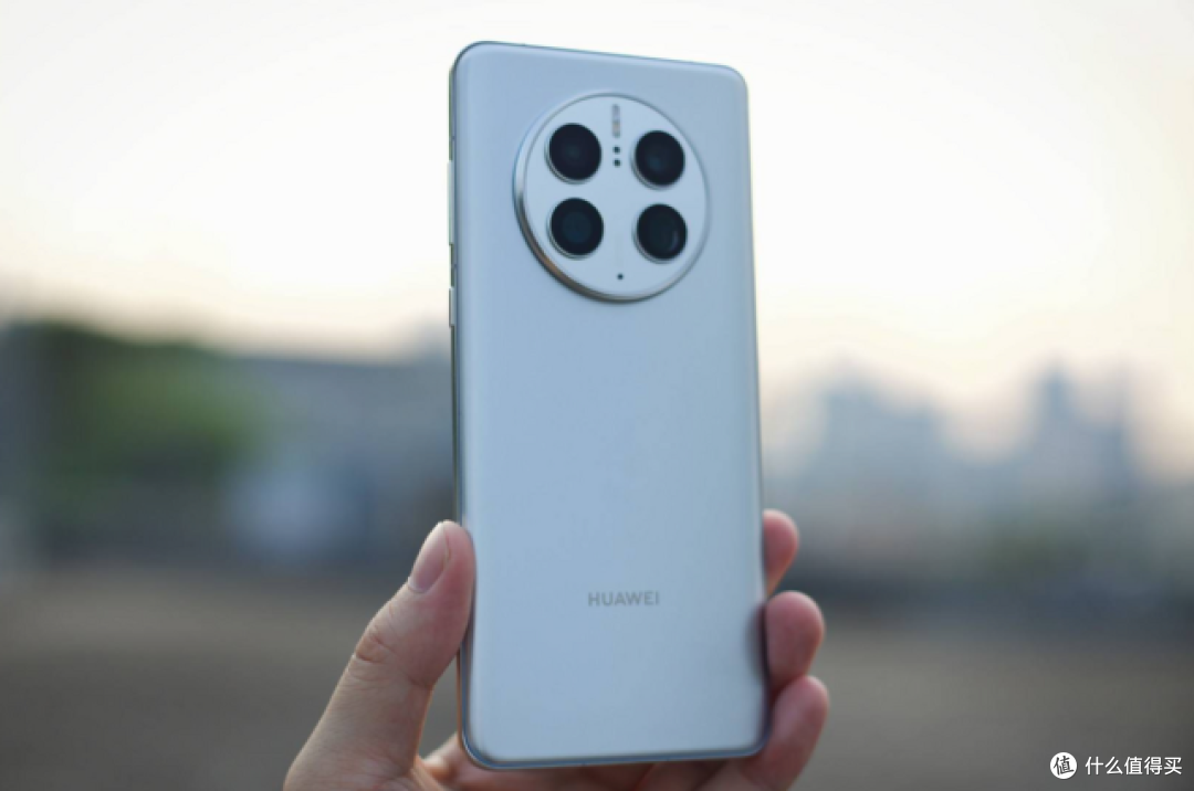 华为P60待发：索尼IMX888+2k屏，华为Mate 50开始降价