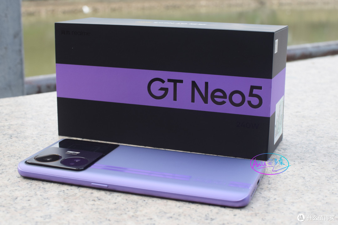 少一百亿的加持,多一百亿的雄心:更狠的真我GT Neo5