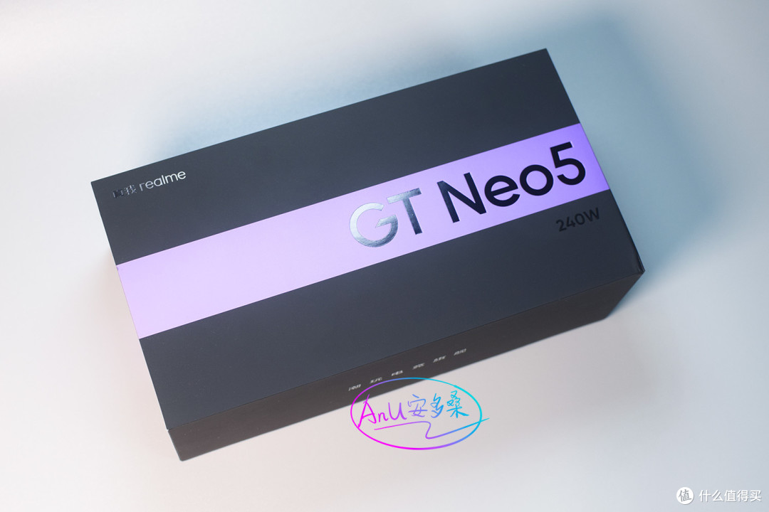 少一百亿的加持,多一百亿的雄心:更狠的真我GT Neo5