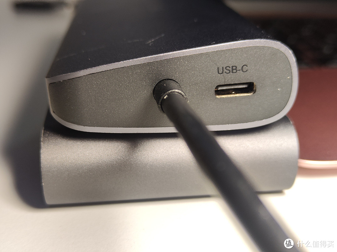USB-C充电接口