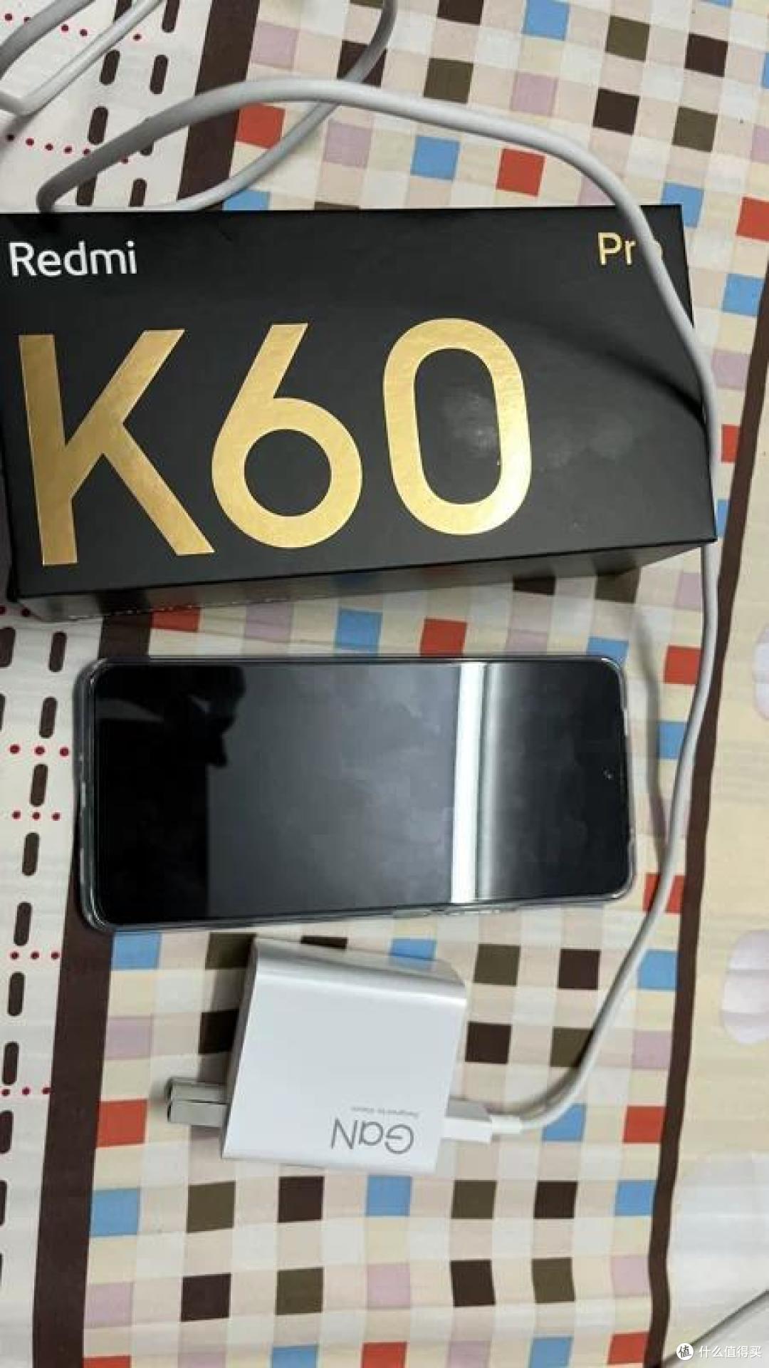红米K60 Pro,华星光电C6发光材料,120Hz刷新率