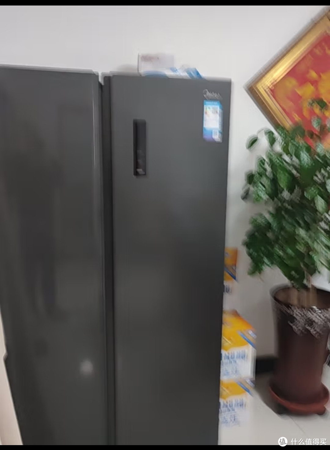 美的(Midea)冰箱 217升 三门新风冷无霜 节能低音三开门 家用小型电冰箱 BCD-217WTMA