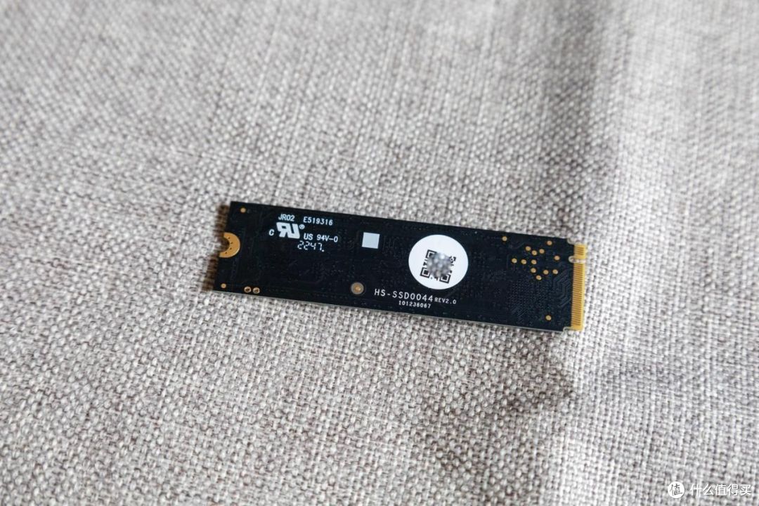 PCI-E4.0全面普及的现在,买国产3.0还有优势吗?开箱达墨Libra天秤座SSD