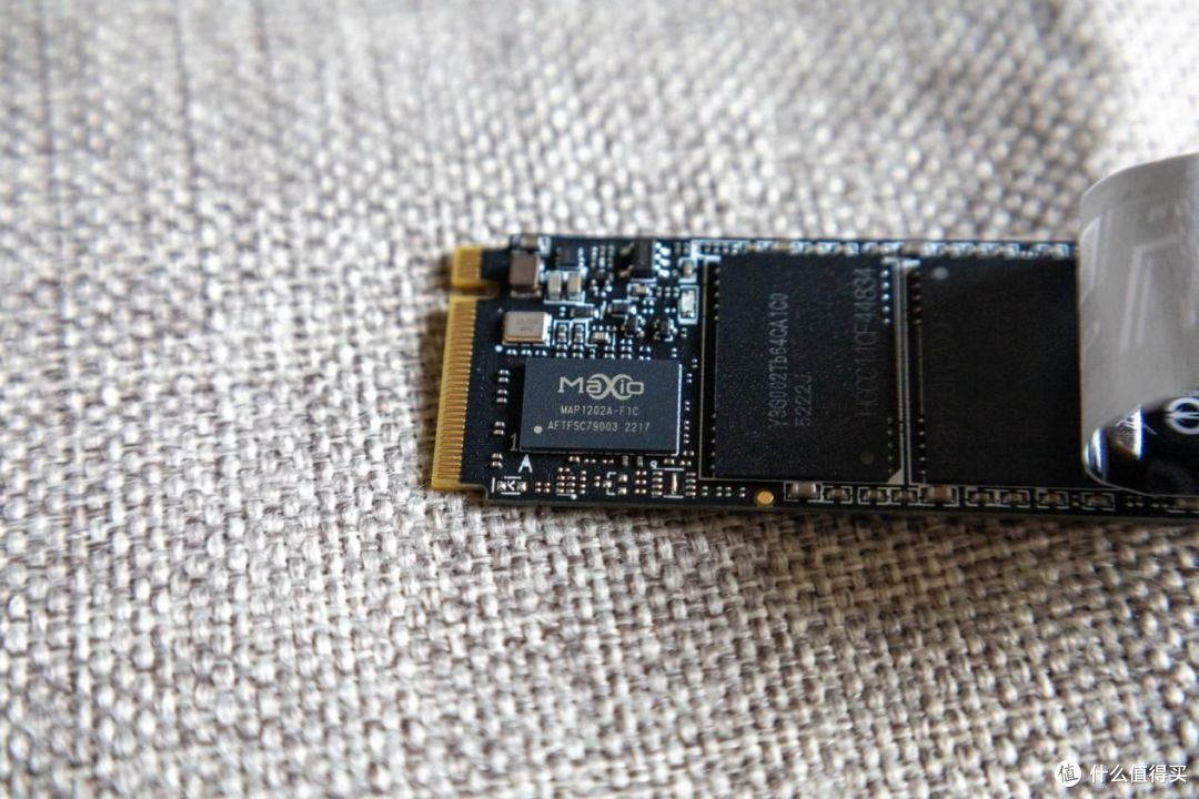 PCI-E4.0全面普及的现在,买国产3.0还有优势吗?开箱达墨Libra天秤座SSD