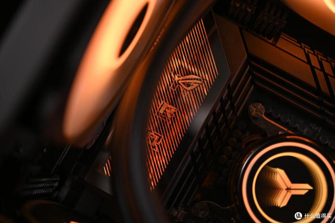 海量存储位高性能主机——ROG Z790 HERO+乔思伯 D500 装机展示