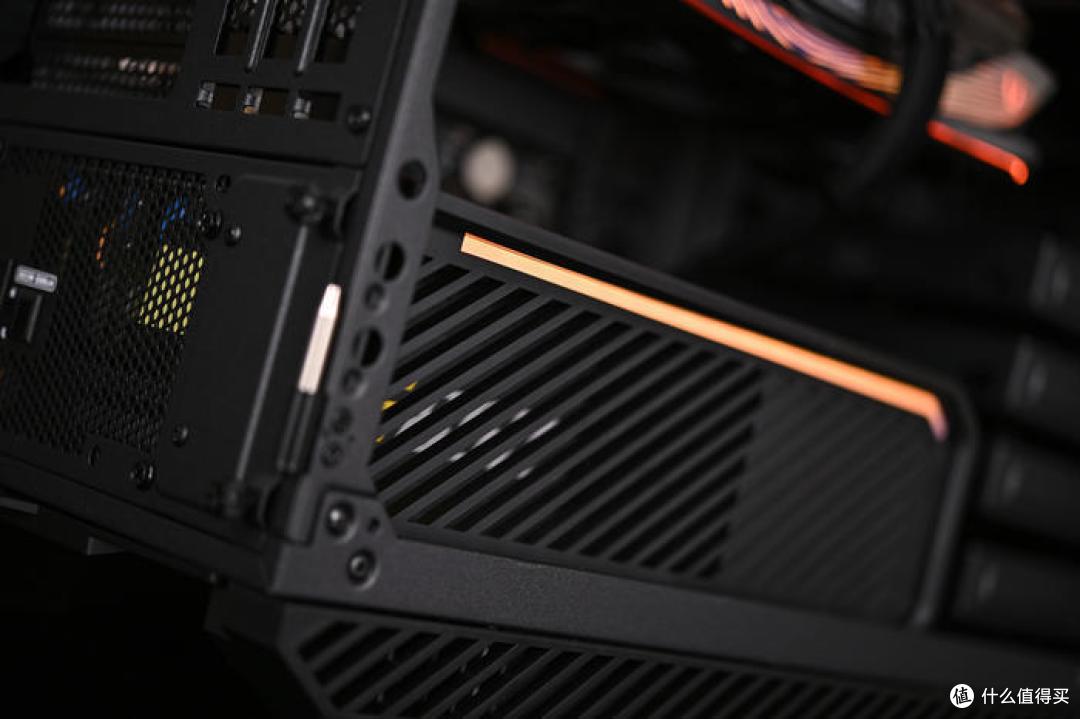 海量存储位高性能主机——ROG Z790 HERO+乔思伯 D500 装机展示