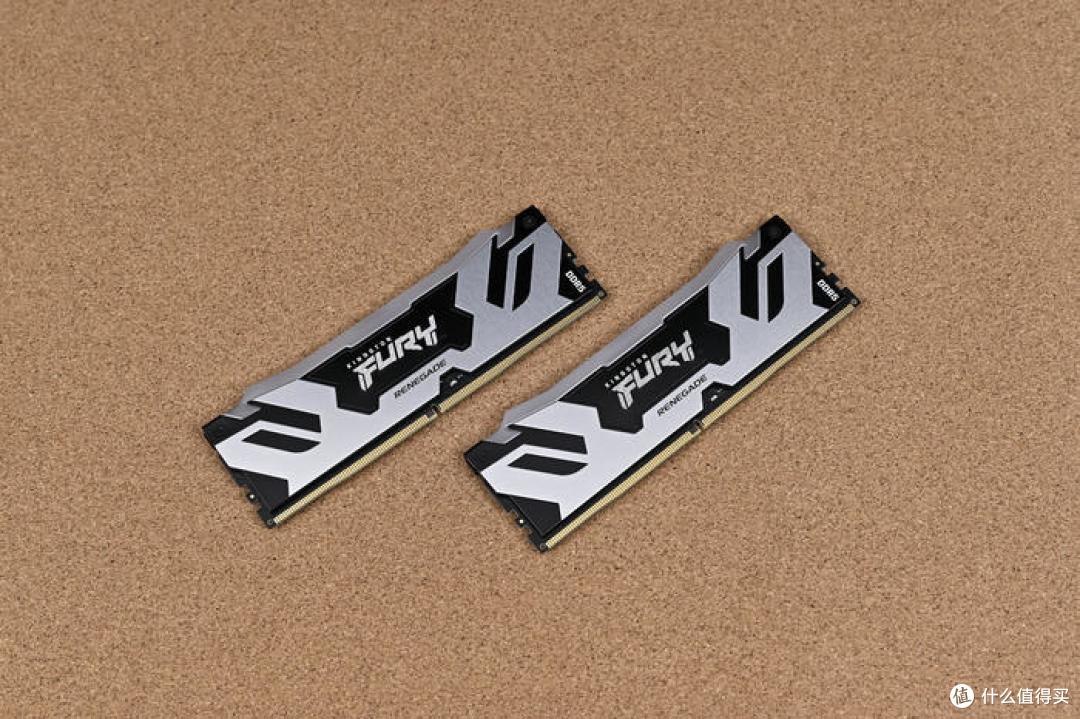 海量存储位高性能主机——ROG Z790 HERO+乔思伯 D500 装机展示