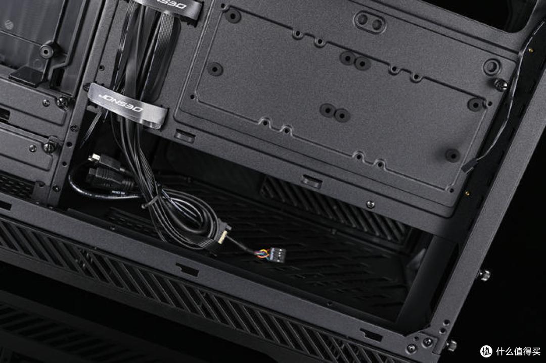 海量存储位高性能主机——ROG Z790 HERO+乔思伯 D500 装机展示