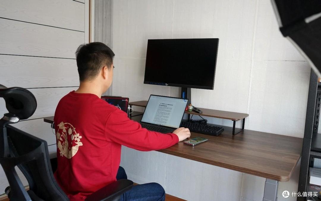 能升降真的不一样，乐歌E5-N双电机智能升降桌带来健康新方式。
