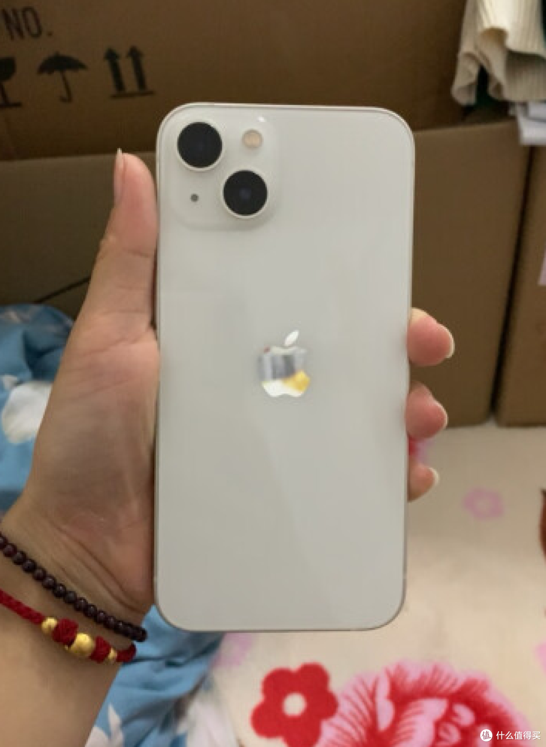 苹果A15处理器,6.1英寸OLED屏幕,iPhone 13
